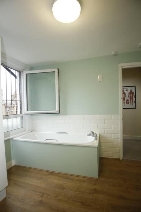 Hygge Camden Town 2 Bedrooms Apartment London Bagian luar foto